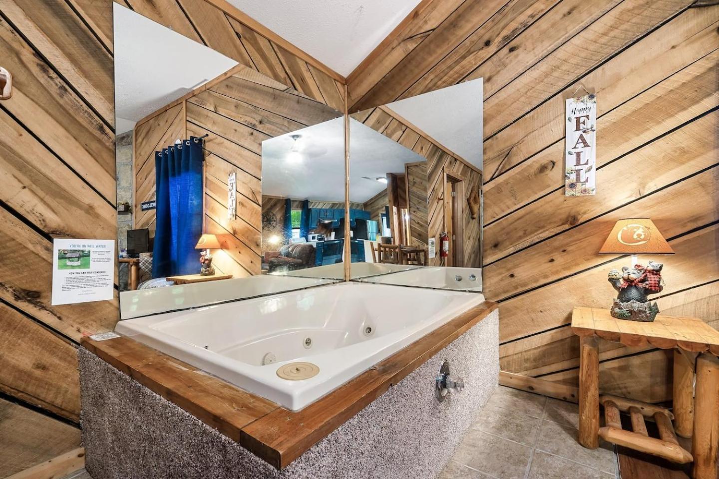 Romantic Mtn Cabin Hot Tub & Jacuzzi Views Sevierville Exterior foto